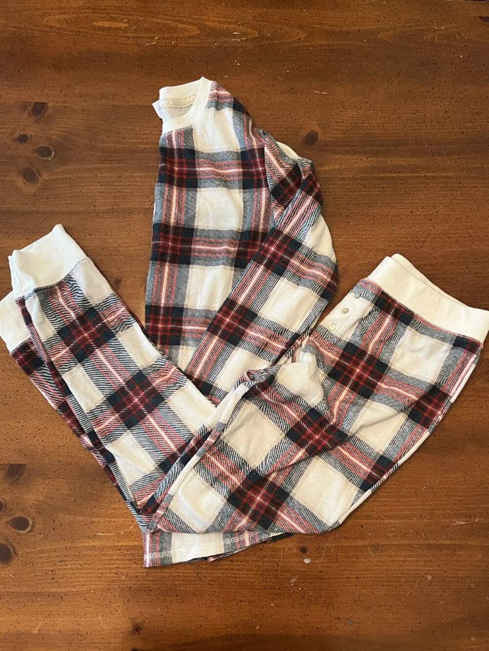 Stars Above Holiday Plaid Pajama Set - Size M